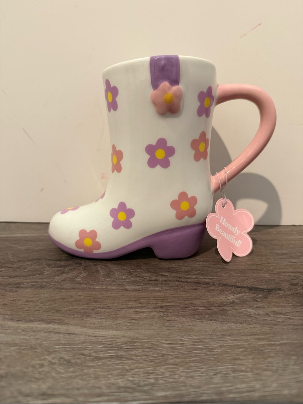 Adorable Howdy Beautiful Ceramics Cowboy Boot Mug- NWT